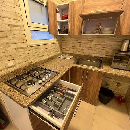 Marina Sky Apartment Hurghada Bagian luar foto