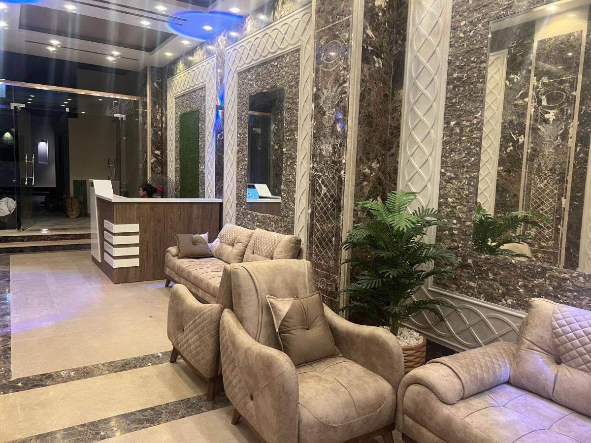 Marina Sky Apartment Hurghada Bagian luar foto