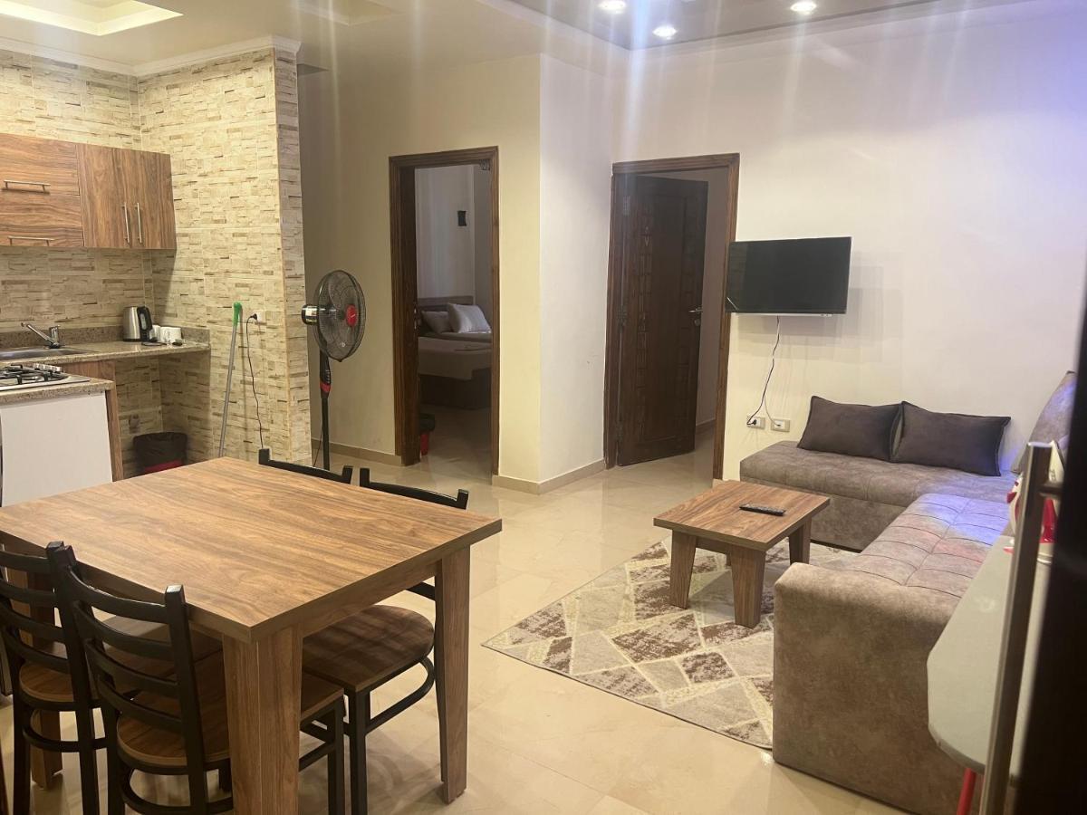 Marina Sky Apartment Hurghada Bagian luar foto