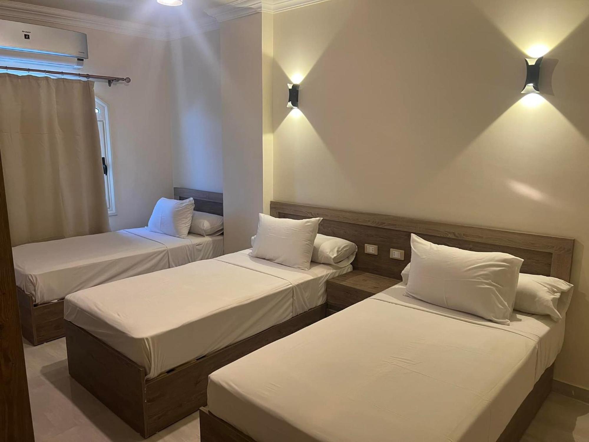 Marina Sky Apartment Hurghada Bagian luar foto