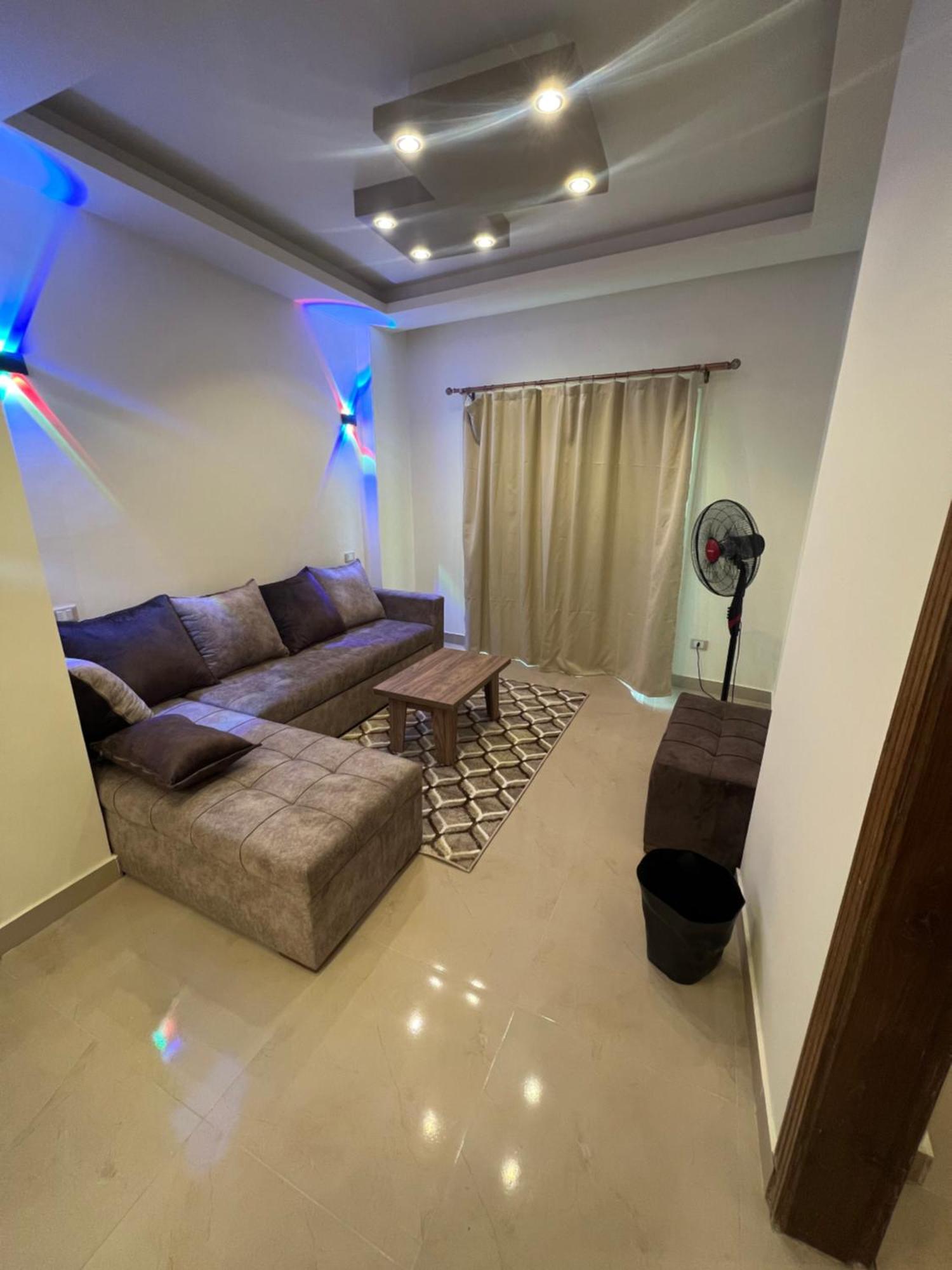 Marina Sky Apartment Hurghada Bagian luar foto