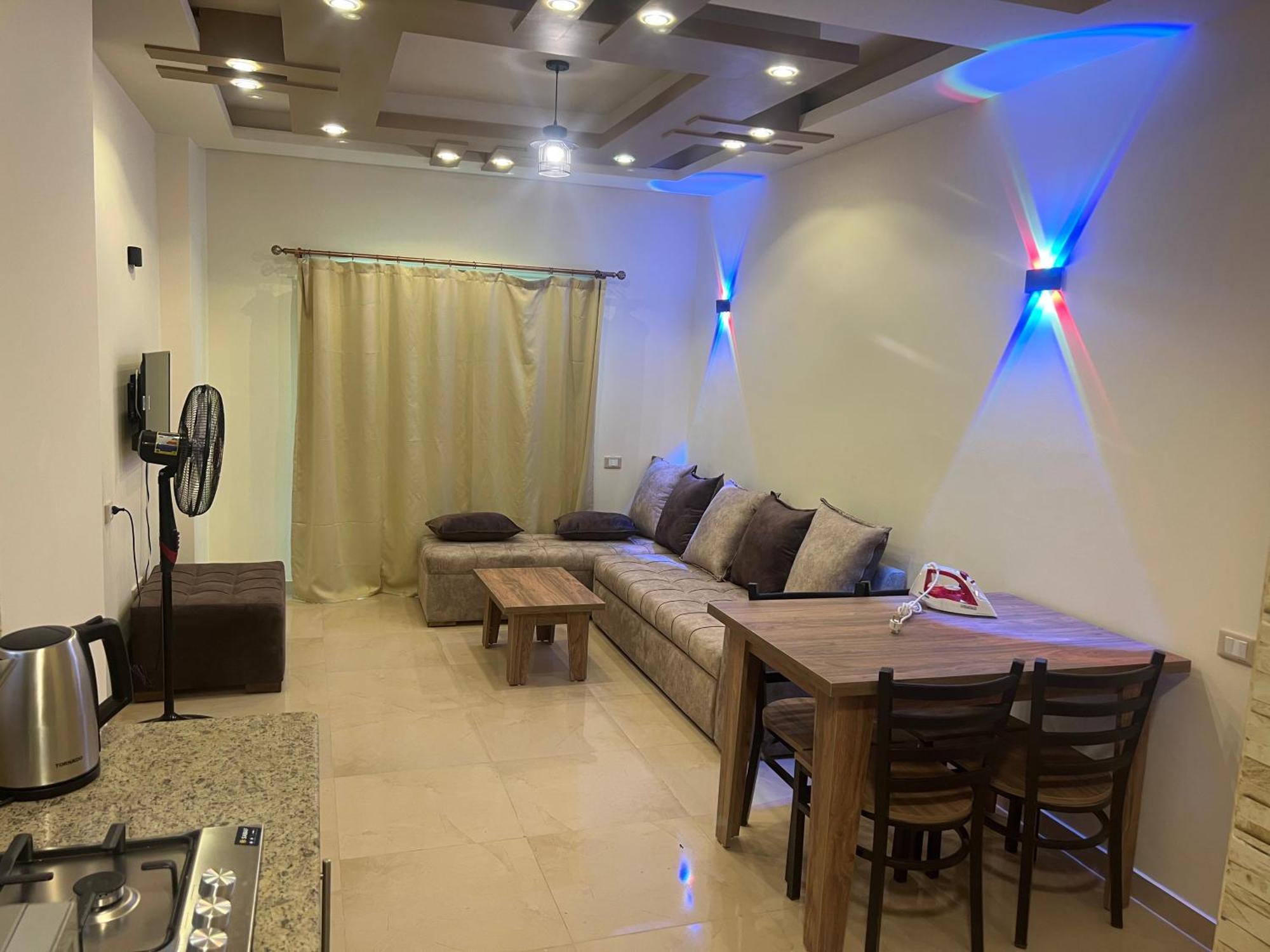 Marina Sky Apartment Hurghada Bagian luar foto
