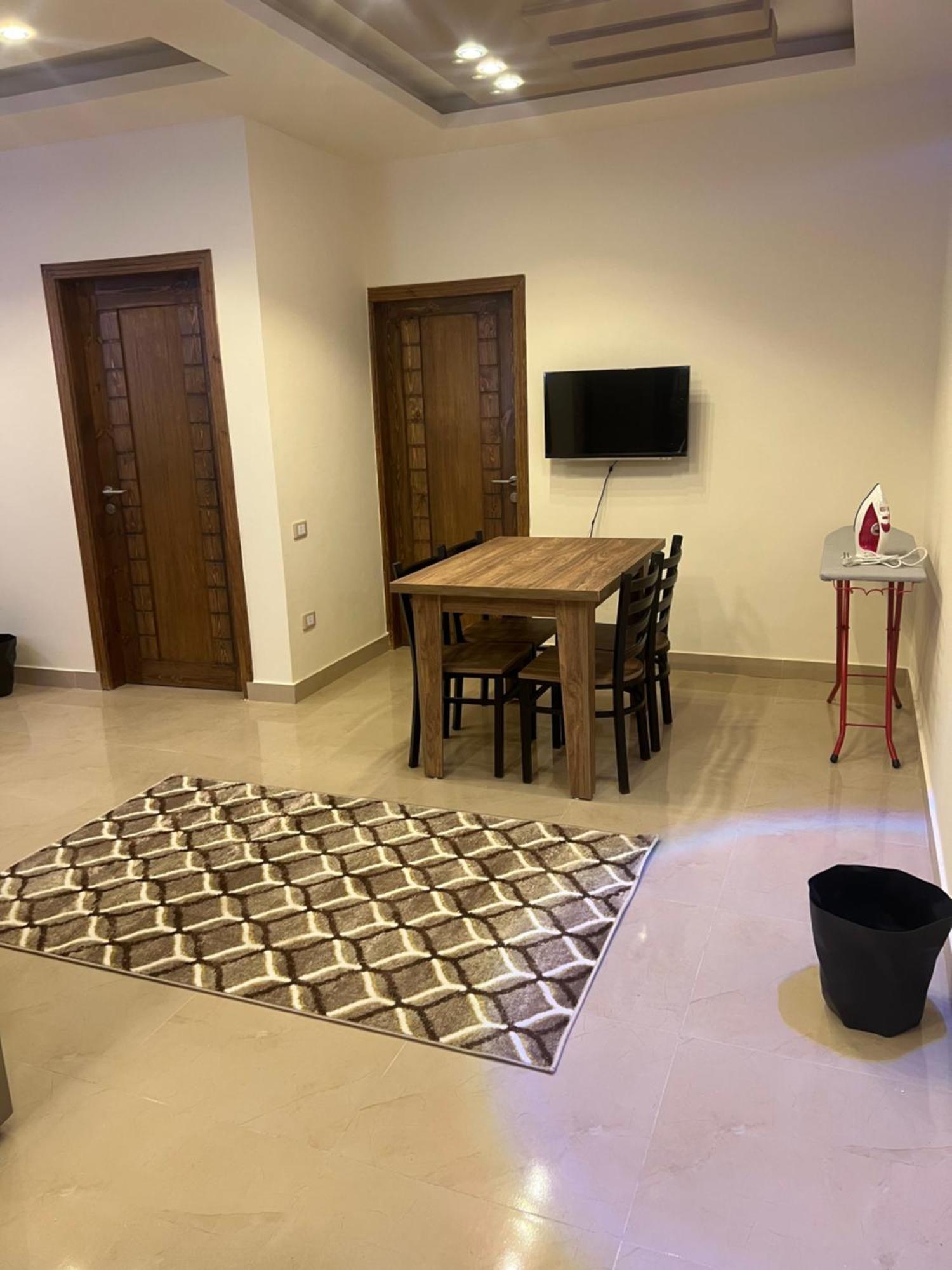 Marina Sky Apartment Hurghada Bagian luar foto