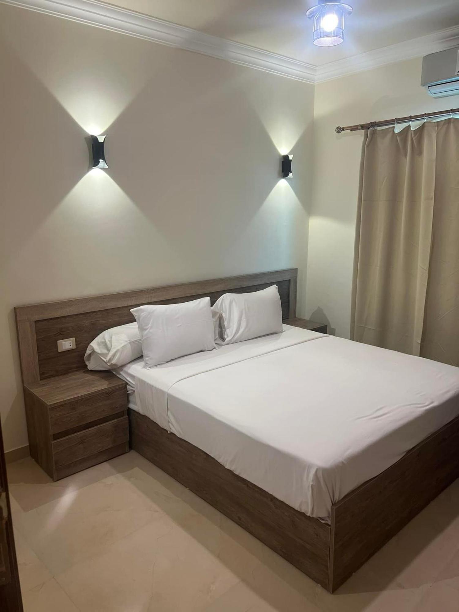 Marina Sky Apartment Hurghada Bagian luar foto